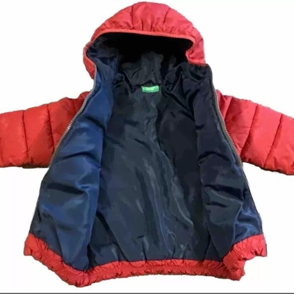 United Colors Of Benetton Kids Red Puffer Jacket XS Extra Small Fast Ship - Picture 2 of 5